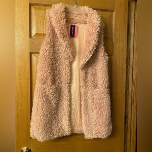 Betsy Johnson NWT Faux Fur Pink Vest Size XS/S